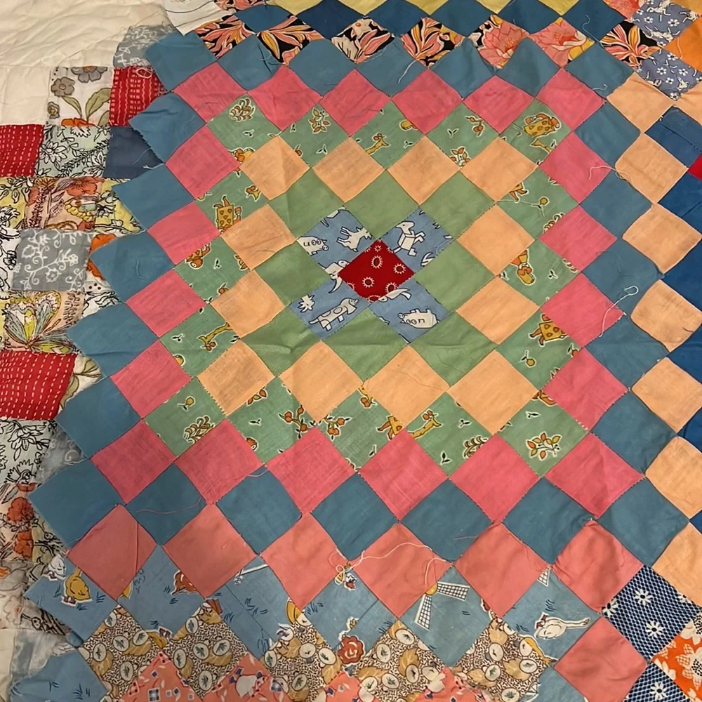 Gorgeous small square quilt topper vintage hand sewn 38” x 52”